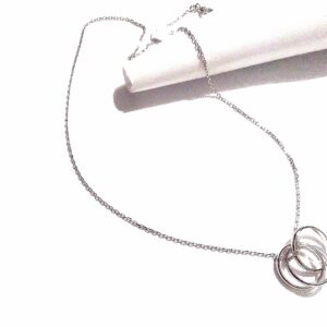 GARGANTILLA PLATA CON COLGANTE DE 3 AROS LISOS