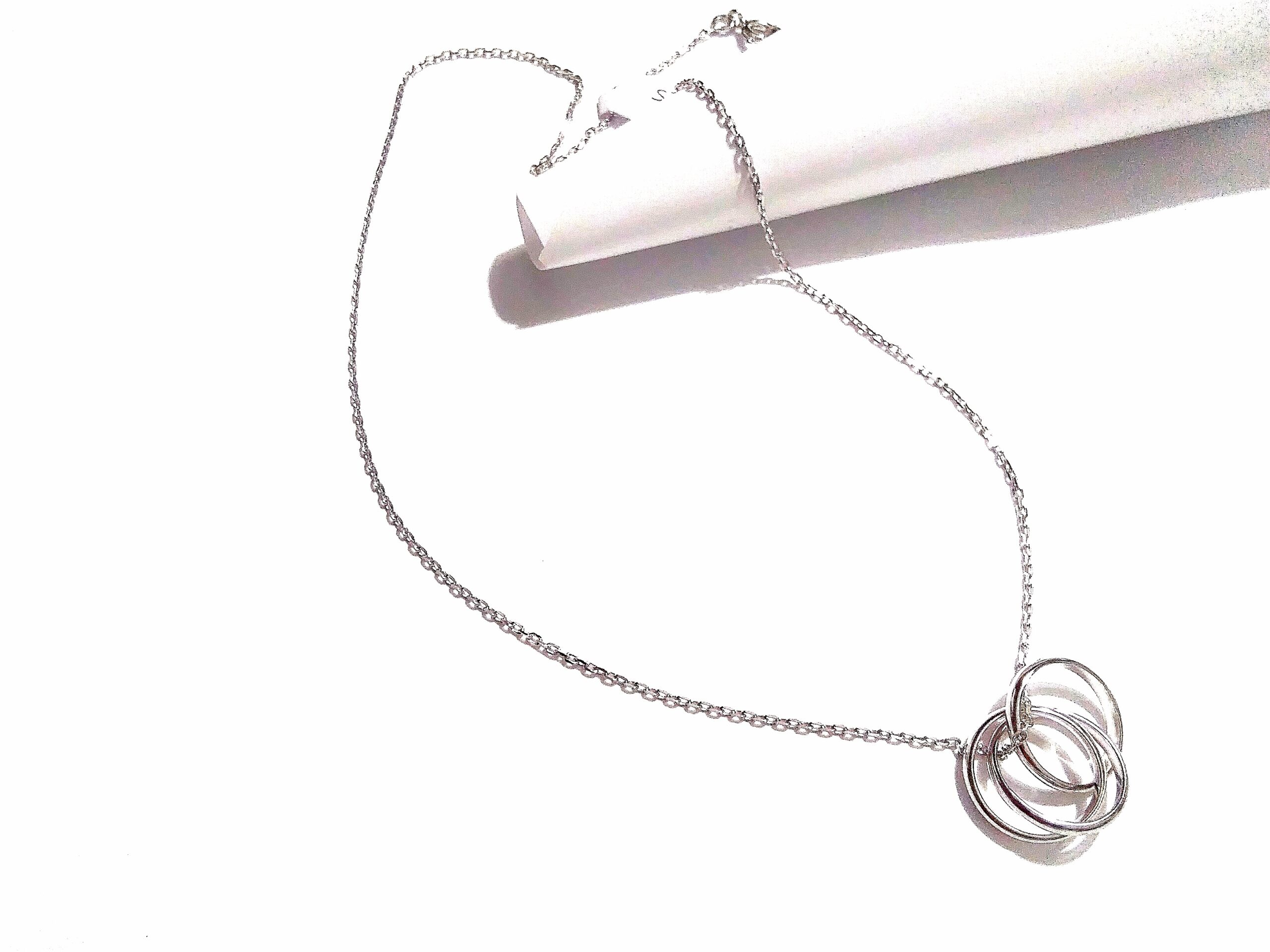 GARGANTILLA PLATA CON COLGANTE DE 3 AROS LISOS