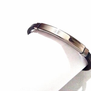 PULSERA CUERO CON PLACA